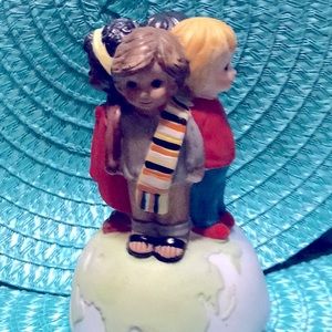 Vtg 1985 USA for Africa Music box figurine. Beaut.